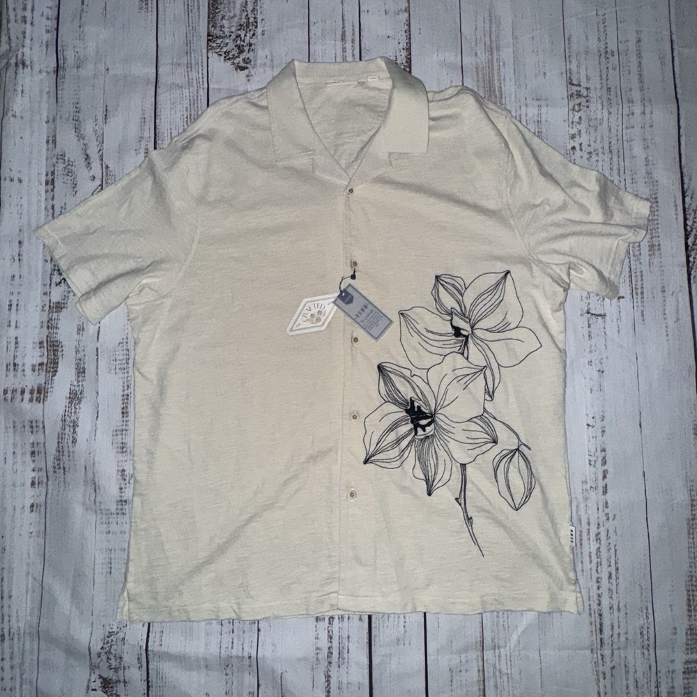 ROWM Shirt Men's XL Short Sleeve Button Up Weekender Button Up NWT Floral